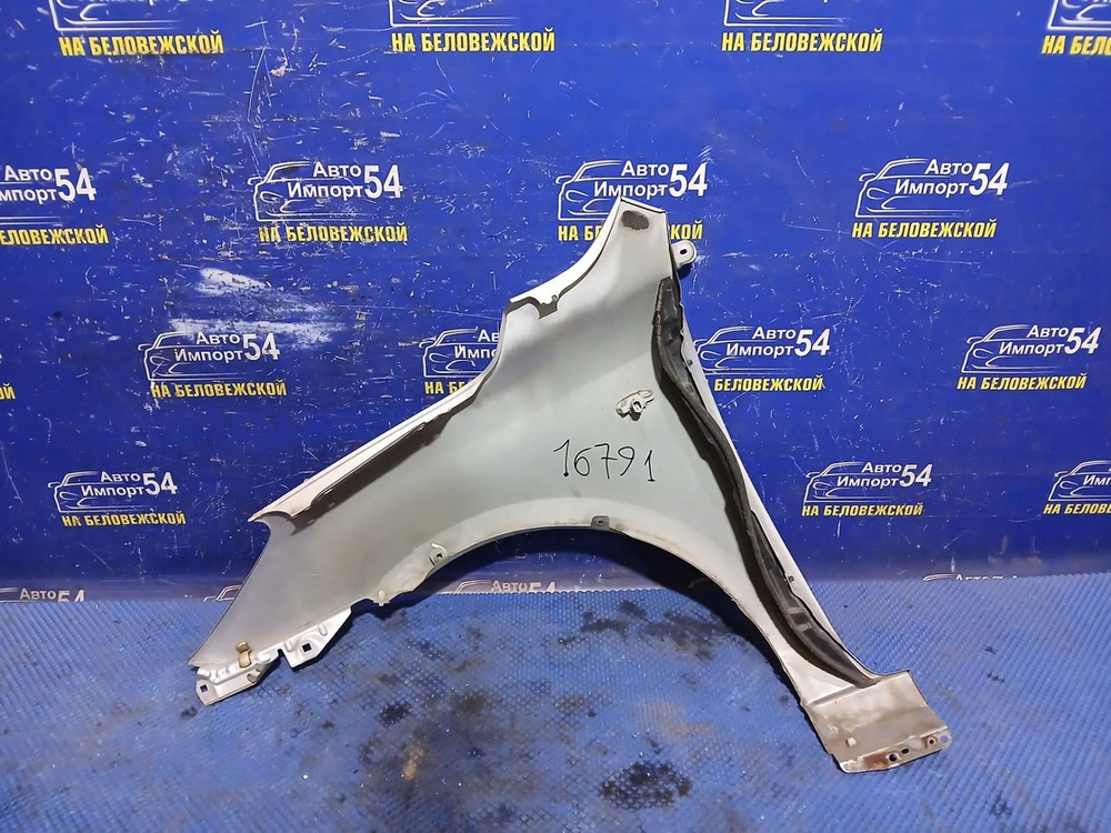 Крыло переднее правое MAZDA DEMIO 2005-2007
