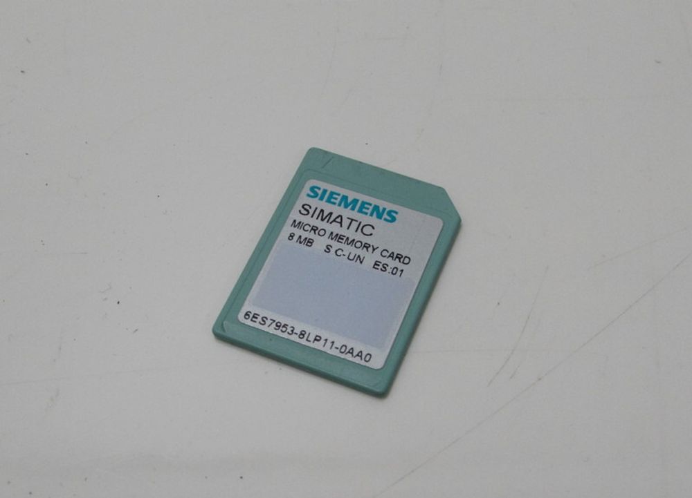 Б/у SIEMENS 6ES7953-8LP11-0AA0