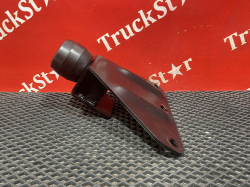 Отбойник кабины правый 2023г