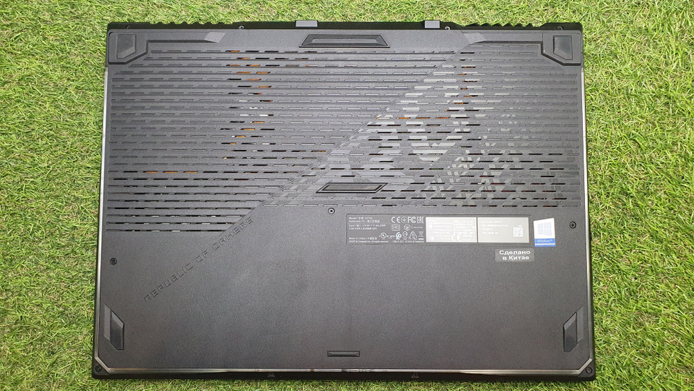 Игровой ASUS i7-10/32Gb/RTX 2070 Super 8Gb/144Hz/ROG Strix G17 G712LWS-EV023T/Windows 10