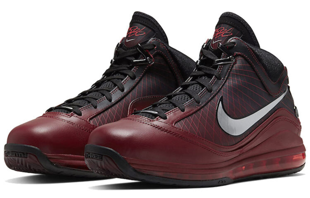 Кроссовки Nike Lebron 7 Qs Christmas 2019
