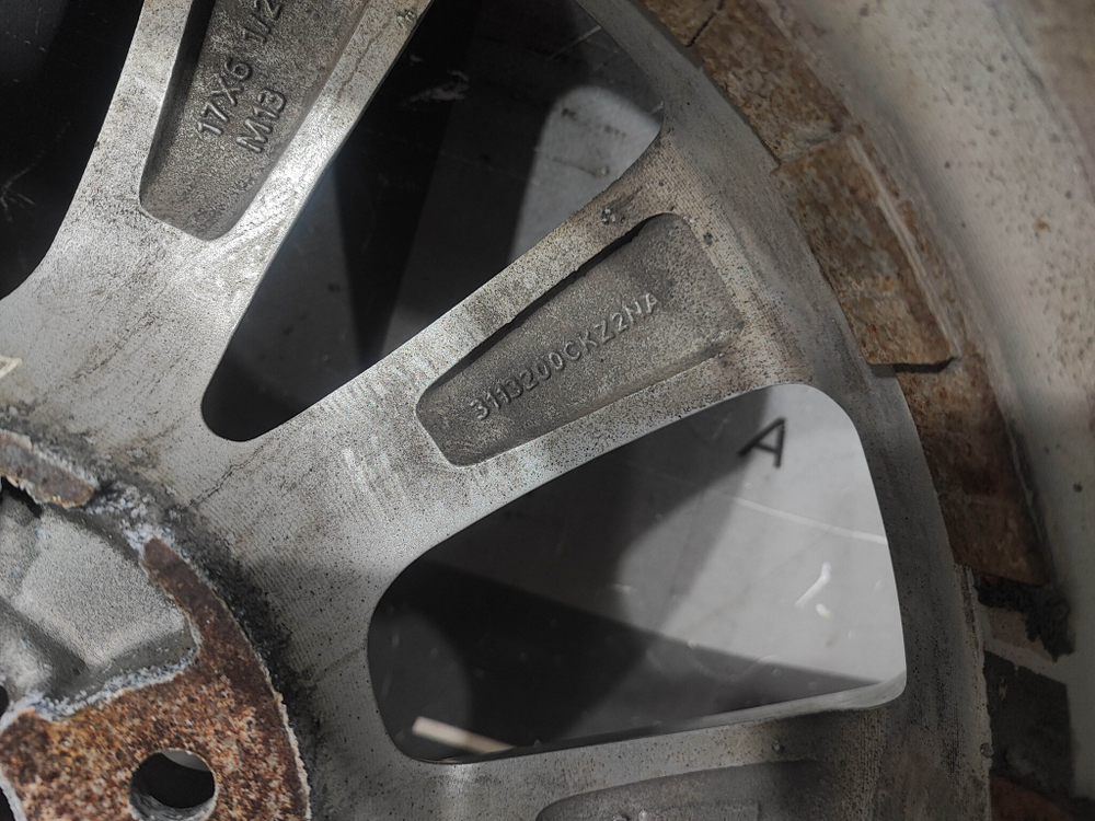 Диск колесный литой R17 Haval M6 2 21-нв Б/У Оригинал 3113200CKZ2NA