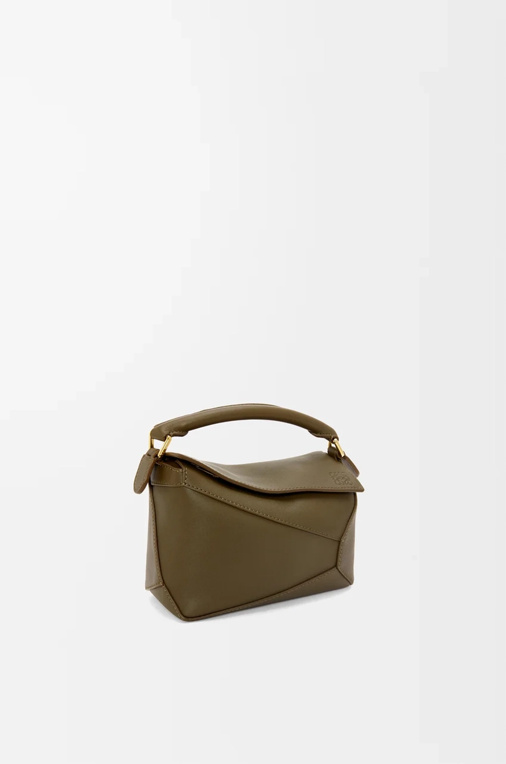 Loewe Мини-сумка Puzzle Edge из классической телячьей кожи, темный хаки