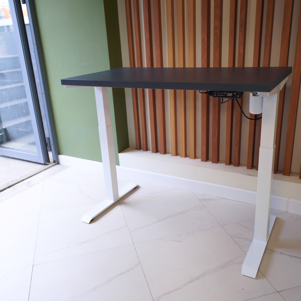 Регулируемый компьютерный стол Motor UP с регулировкой по высоте — столешница МДФ сланцево-серый