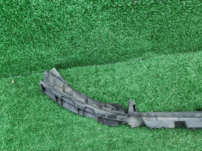 Кронштейн переднего бампера Mercedes E W213 16-21