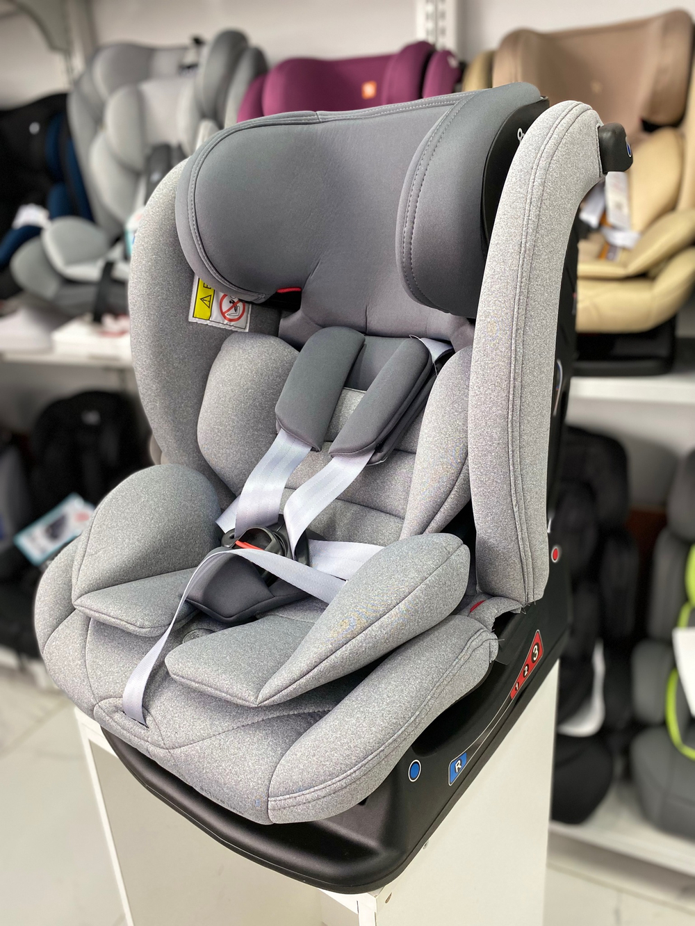 Автокресло RANT AY913 "MATRIX" Active Line (Grey) группа 0+-1-2-3  (0-36 кг)