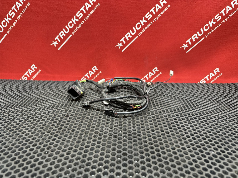 Проводка зеркала правого