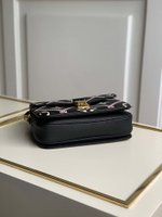 Louis Vuitton Pochette Metis