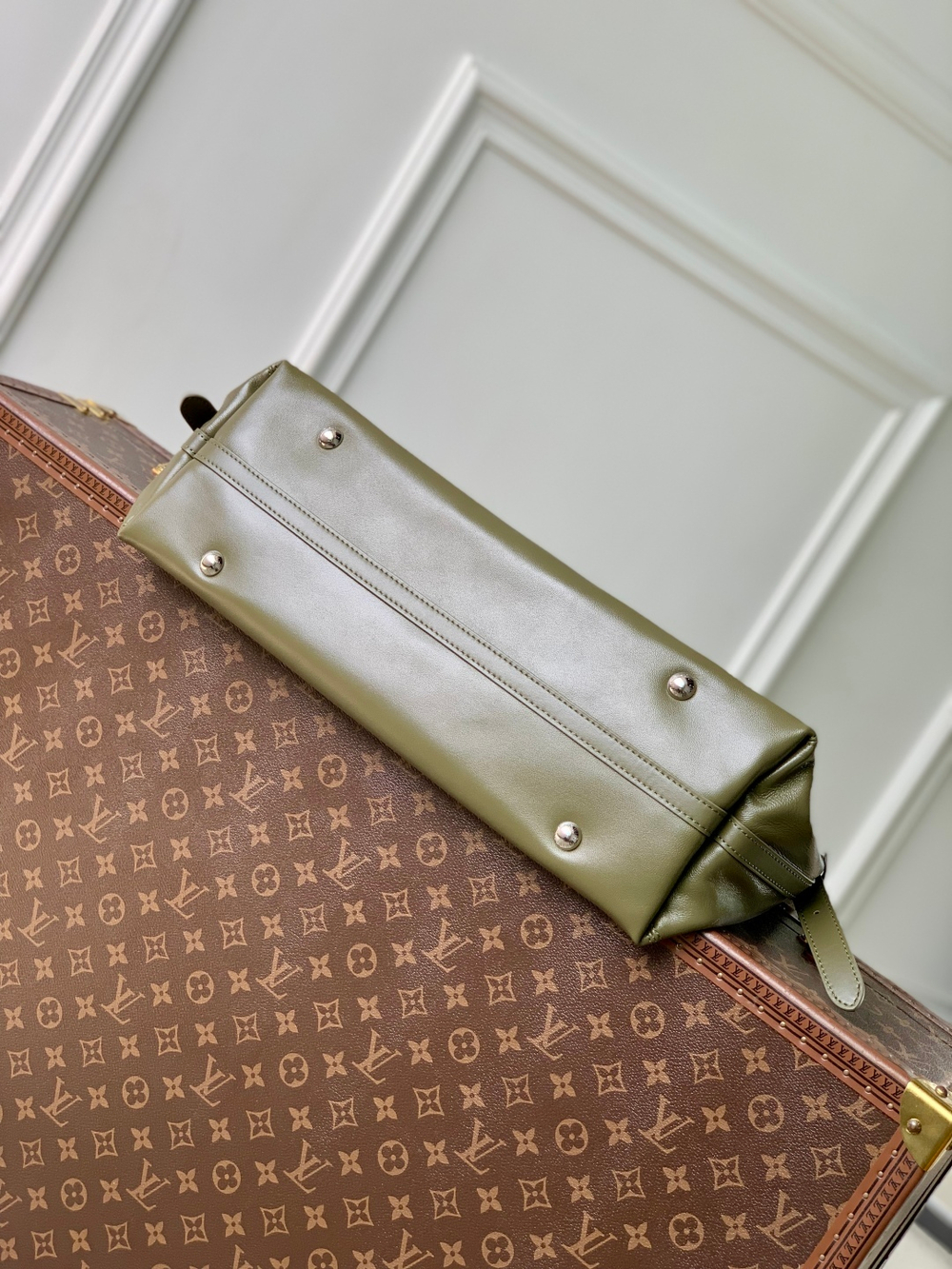 Louis Vuitton Carryall Vibe MM