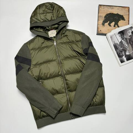 Пуховик Moncler