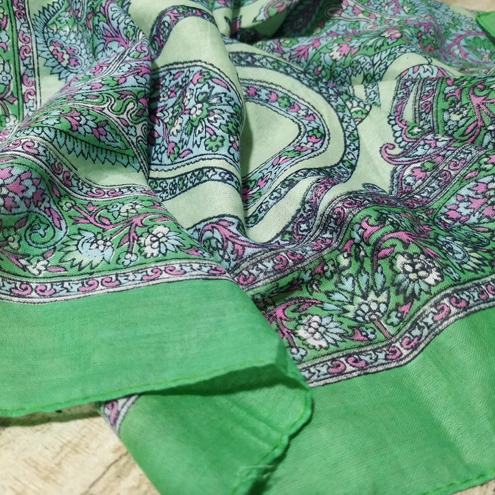 Платок материал Хлопок 100% "Огурцы" цвет зеленый сиреневый бирюзовый 95x95 см.