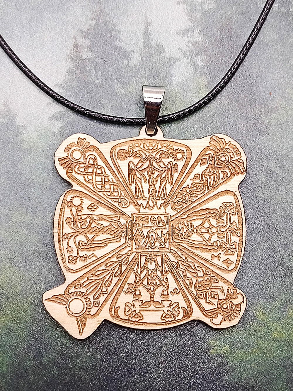 Кулон из дерева Крес Славянский
