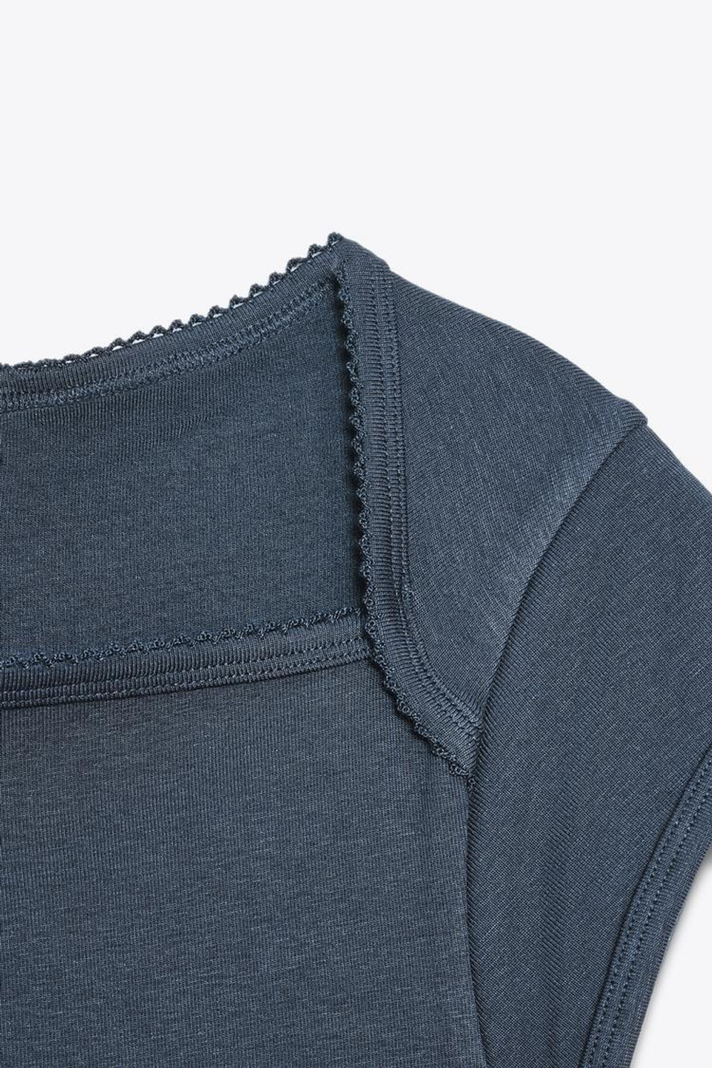 ZARA ФУТБОЛКА ИЗ ХЛОПКА И МОДАЛА, МОРСКОЙ СИНИЙ