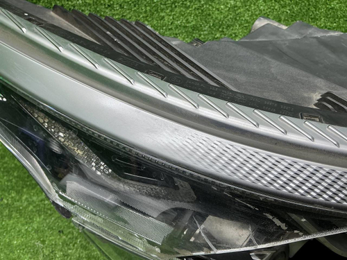 Фара правая Kia Seltos (2019-2025) галоген