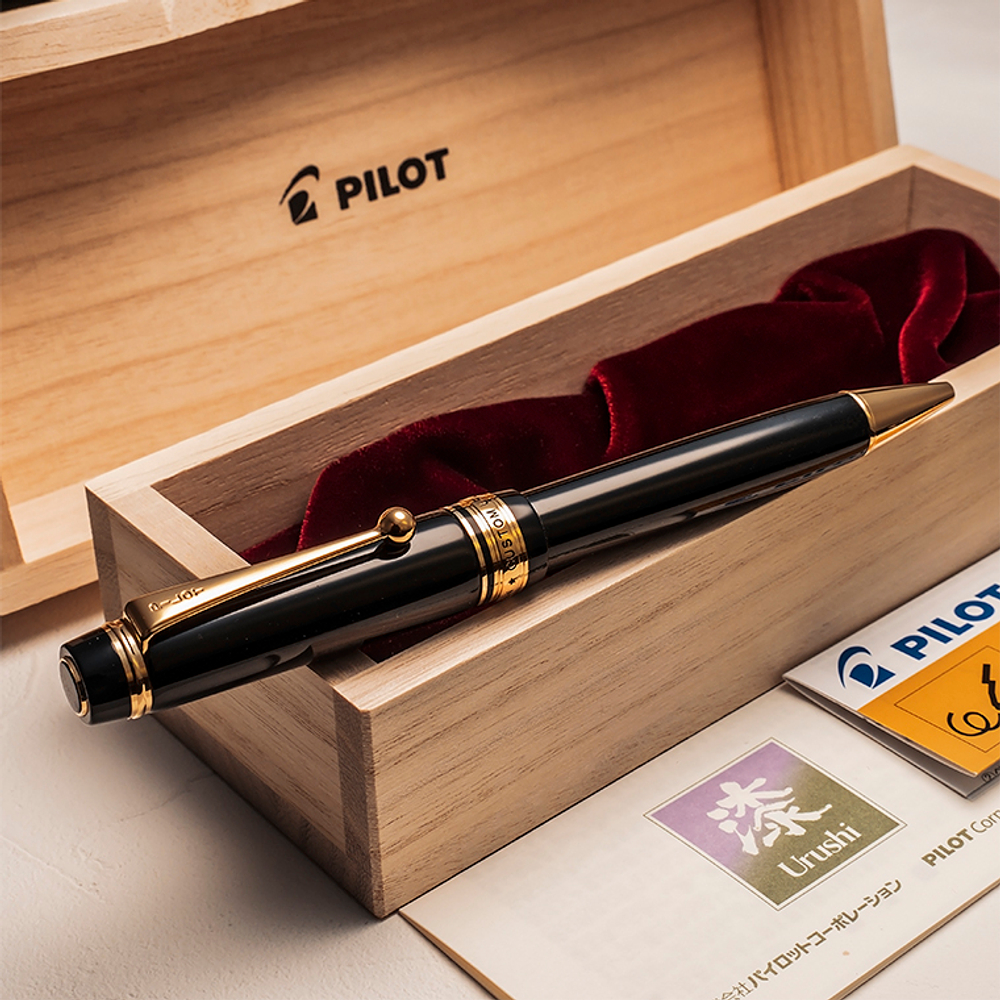 Шариковая ручка Pilot Custom Urushi Black