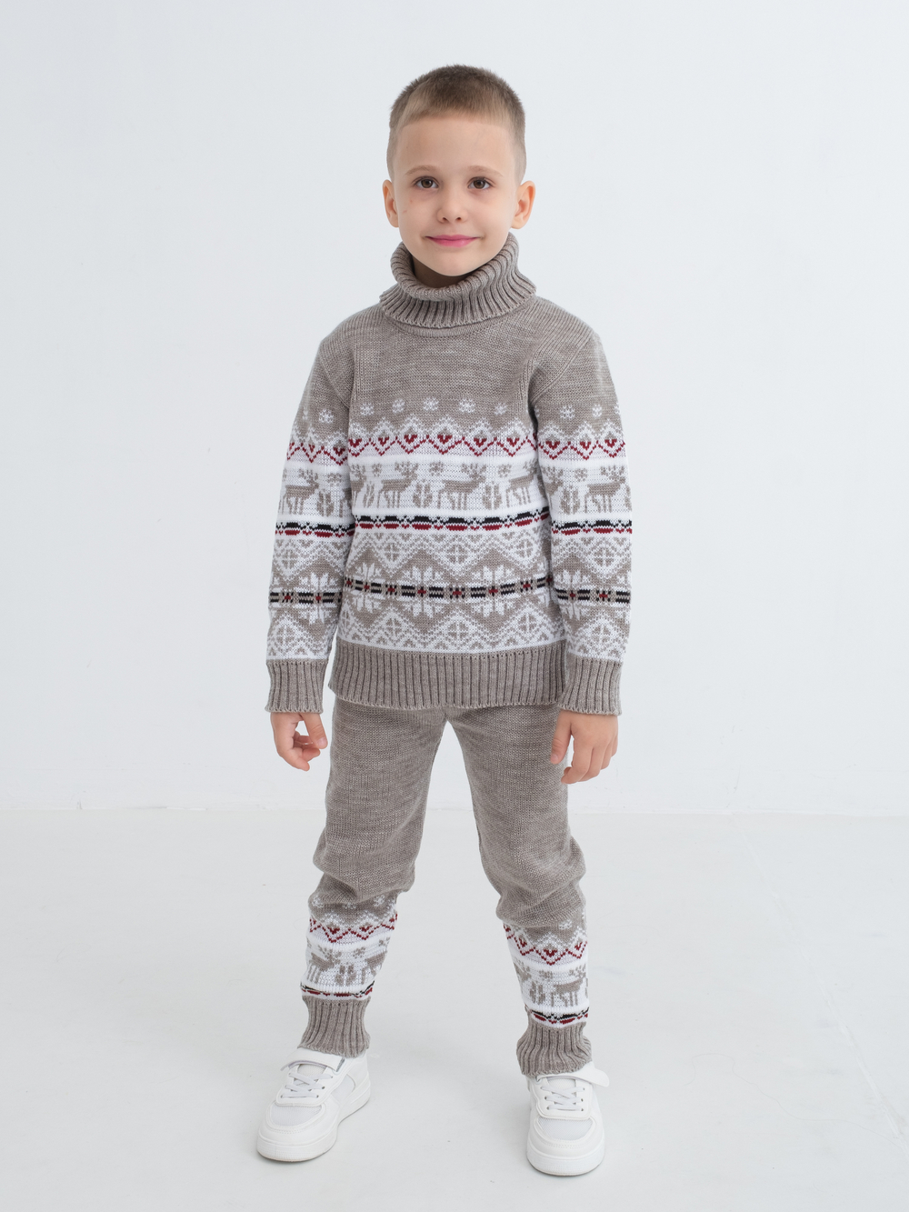 Свитер вязаный с горлом "Северное сияние"