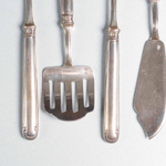 Сервировочный набор из четырех предметов в оригинальном футляре