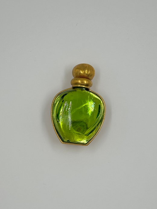 Брошь в виде флакона Christian Dior