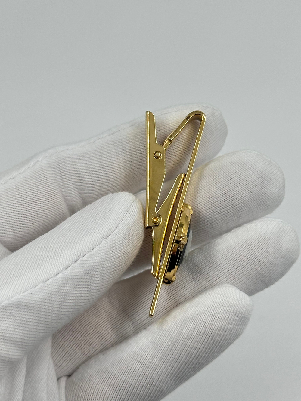 Зажим для галстука черный с парусником Wedgwood