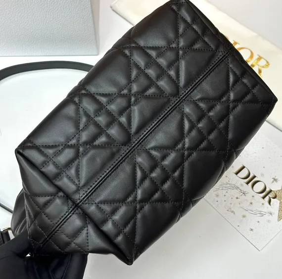 Сумка Dior Toujours вертикальная, черный