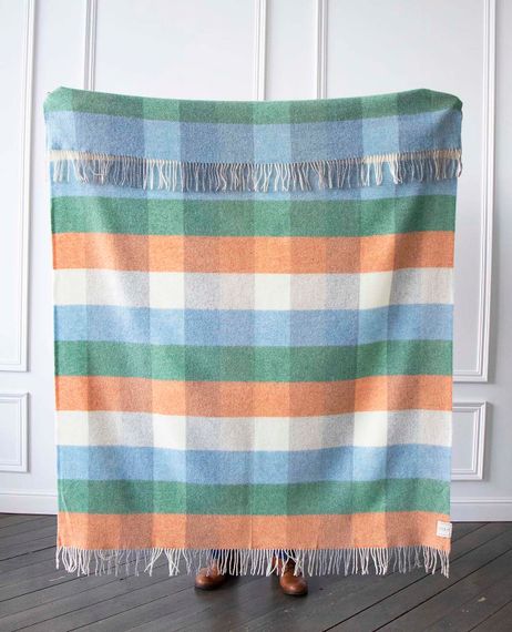 Плед PALANGA 7-04 из шерсти монгольских ягнят AVINAMAS