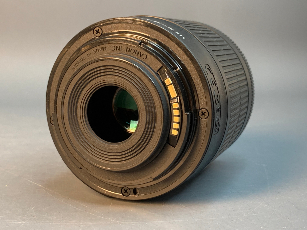 Canon 100D Kit 18-55mm 5000 кадров