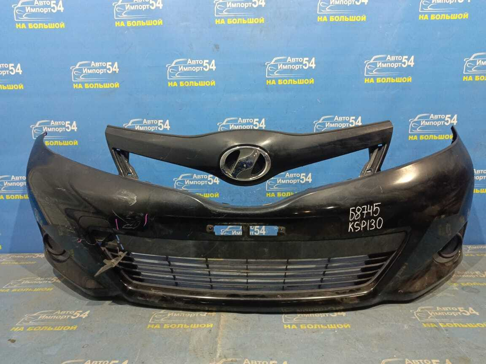 Бампер передний TOYOTA VITZ 2010-2014