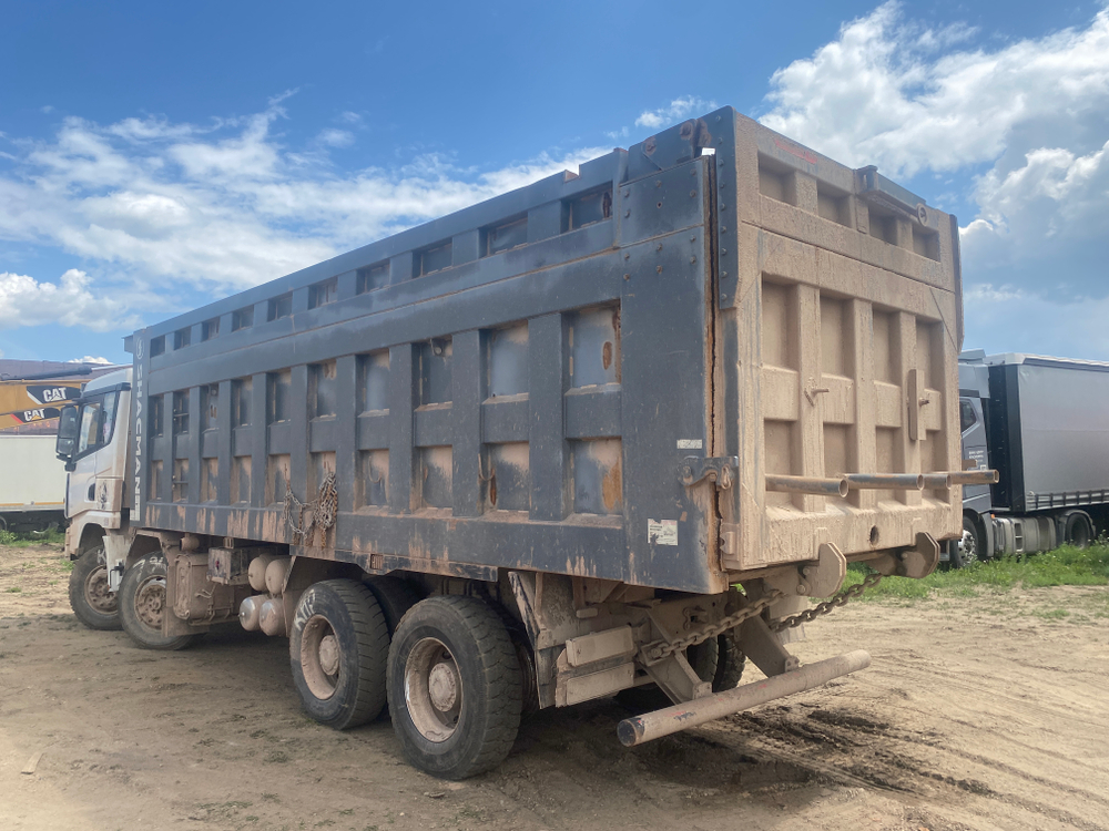 Shacman (Shaanxi) SX* 8x4 Самосвал SX32586T384 (Дизельный, 11,6 л, 423 л.с., МТ)