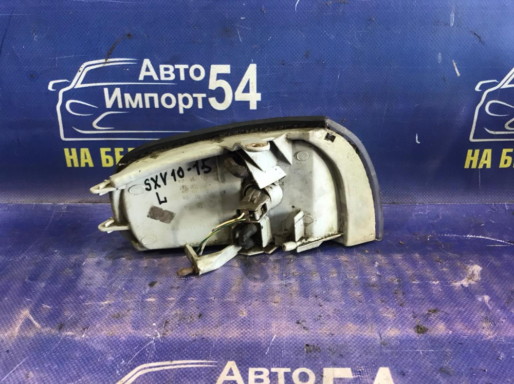 Габарит левый TOYOTA CAMRY 1995