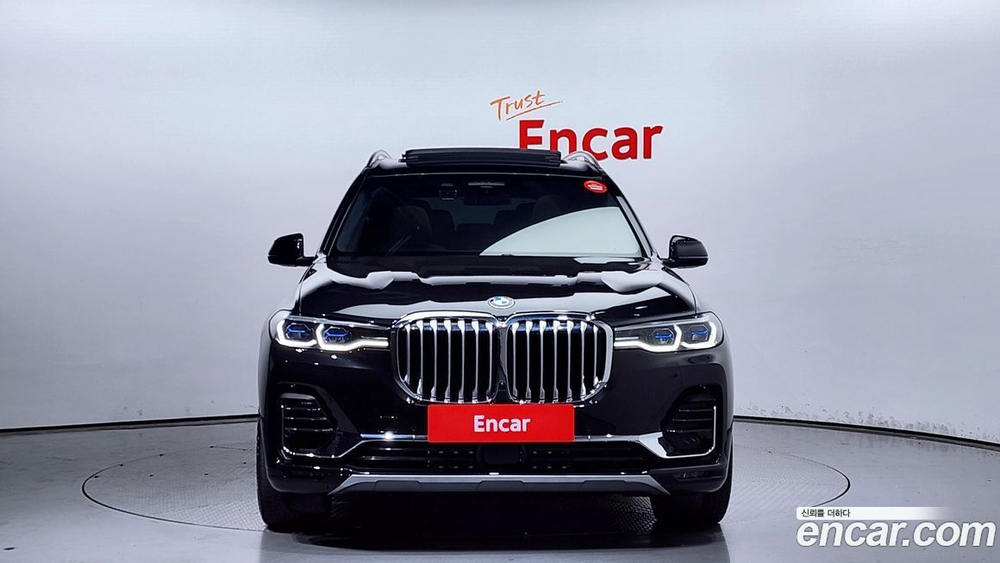 BMW X7 (G07) xDrive 40d Design Pure Excellence 7-и местный (11.2021)