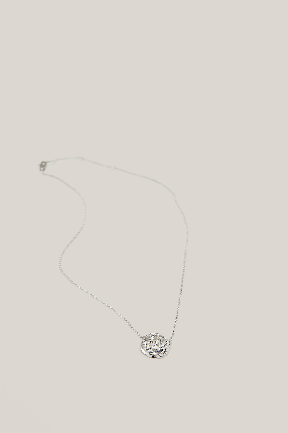 Massimo Dutti Ожерелье с подвеской - Limited Edition, серебряный