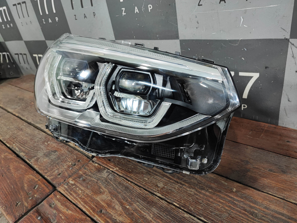Фара правая LED BMW X3 (G01) X4 (G02) 17-21 Оригинал 63117466120