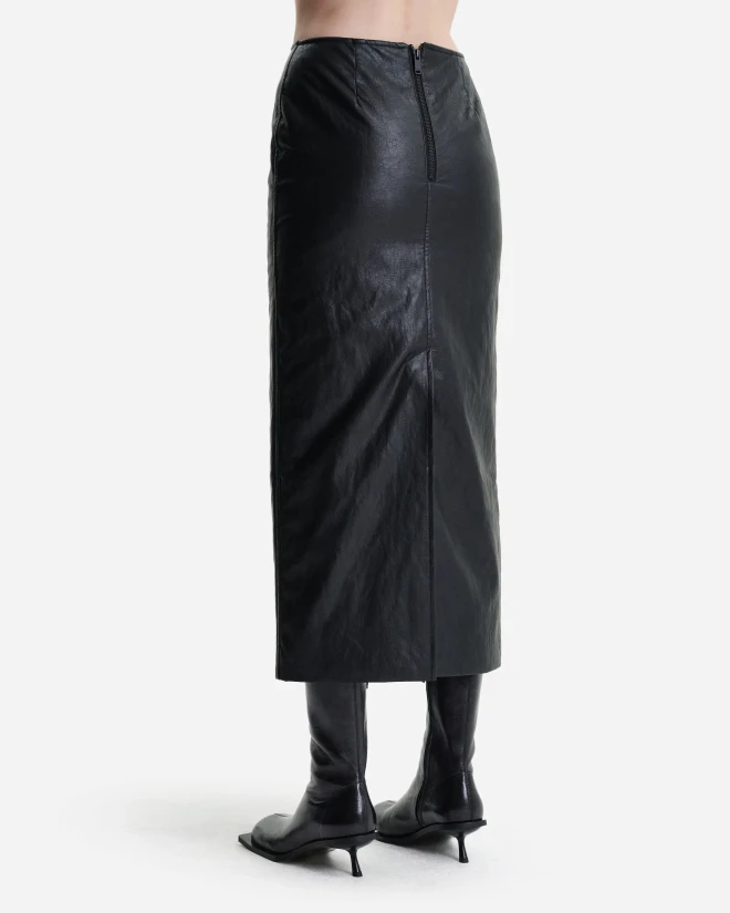 Утепленная юбка миди из экокожи