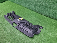 Кожух замка капота Audi A8 4 D5 (2017-2022)