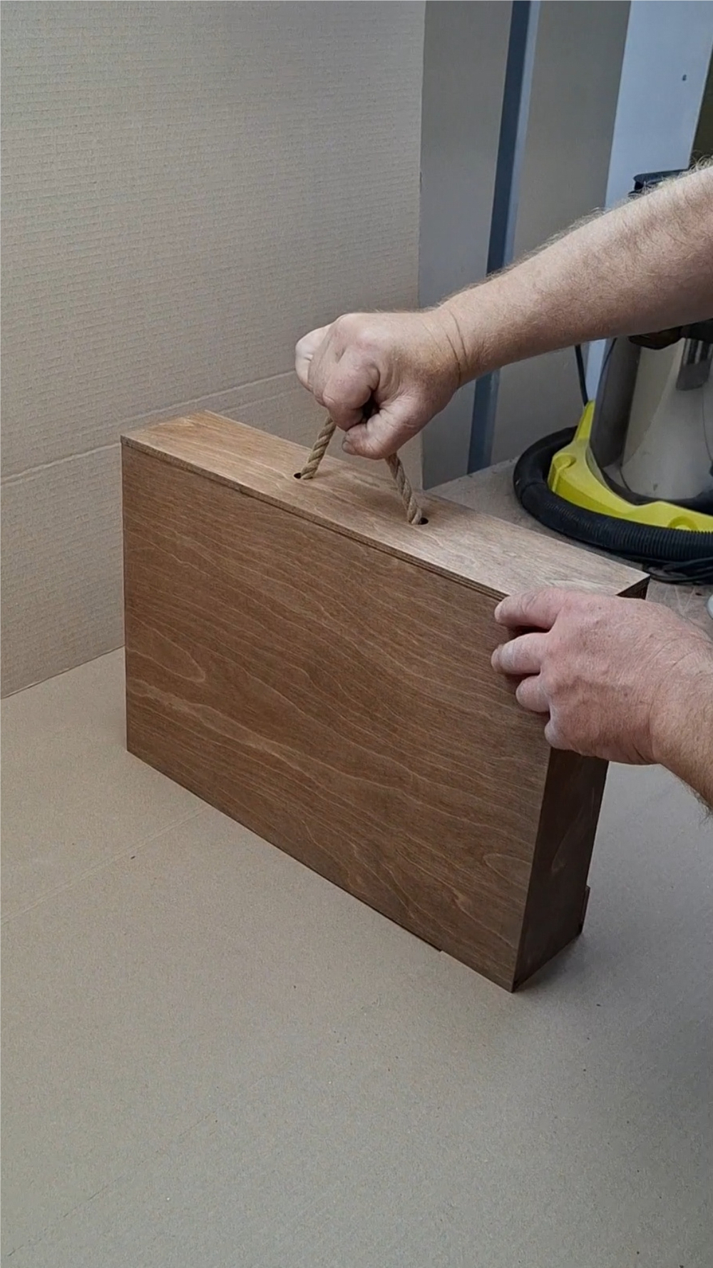 Короб винный деревянный серия "ОТКРЫТЫЕ" №5 (тип 2-2), на 5 бутылок, коричневый цвет