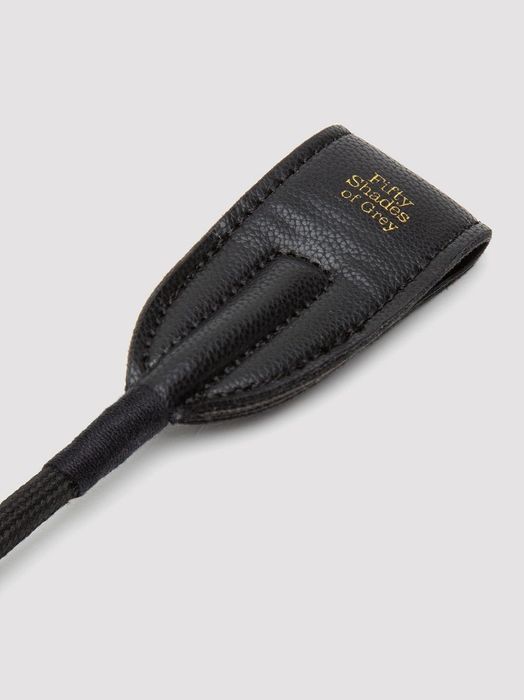 Черный стек Bound to You Faux Leather Riding Crop - 57 см.