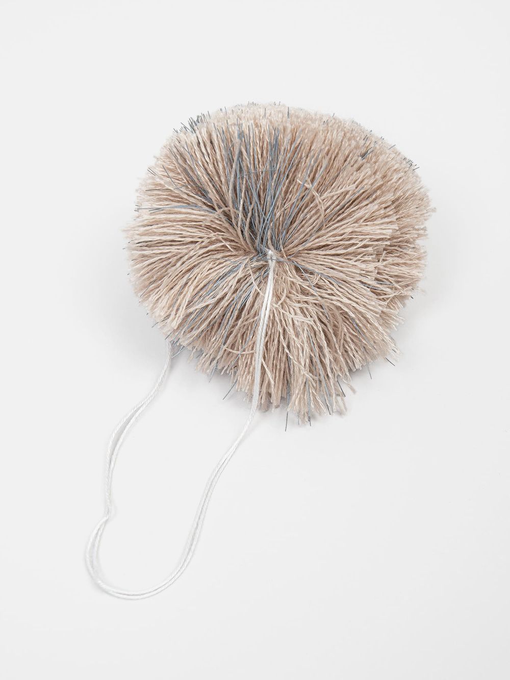 Помпон светоотражающий "Беж"