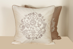 Элитная наволочка декоративная Bella песочная от Bovi