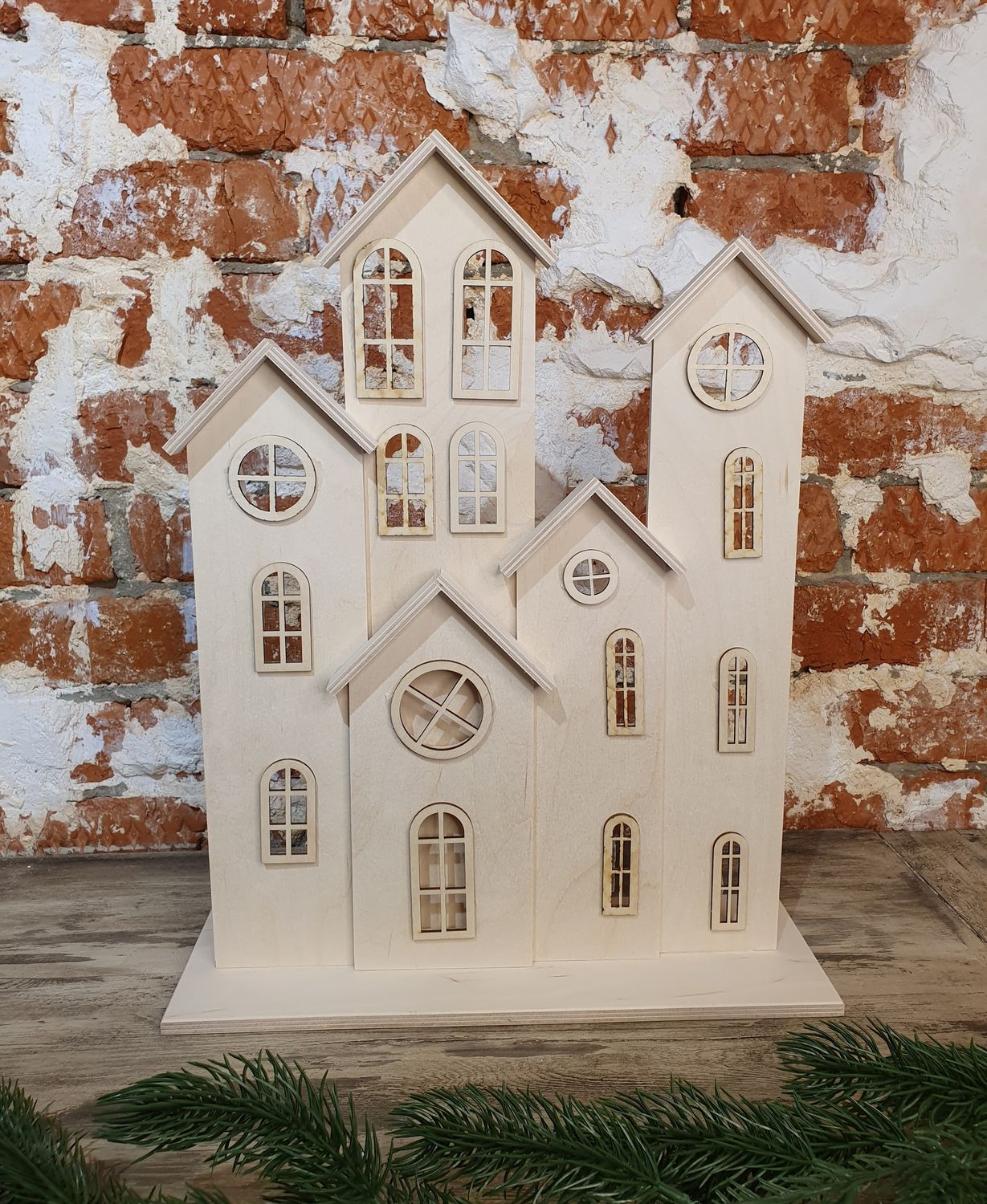 домики на подставке (45*36см) ,фанера
