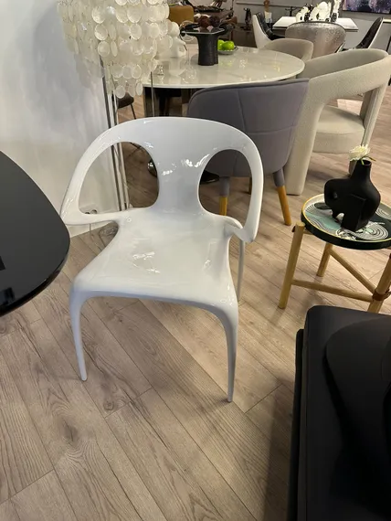 Стул Ava белый глянцевый