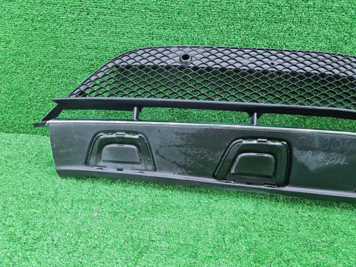 Решетка перед. бампера Mercedes GLC X253 15-19 AMG