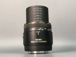 Sigma 50mm 2.8 DG Macro Sony A