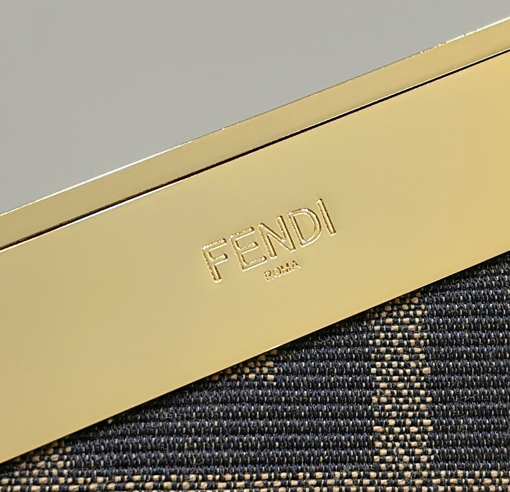 Fendi First Small 26 cm