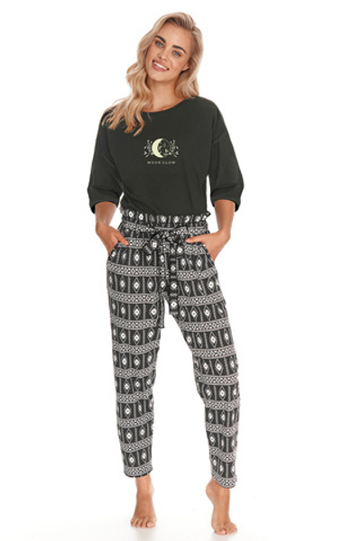 23W Chanel 2768-01 Taro