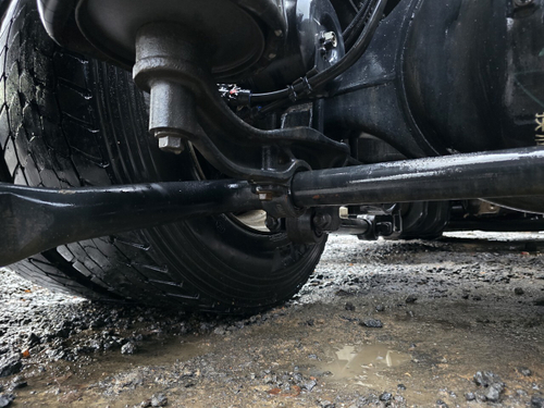 Кронштейн пневморессоры левый 2023г