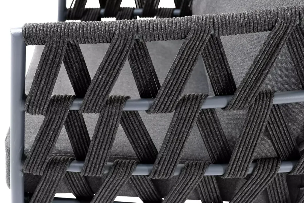 "Диего" кресло плетеное из роупа, каркас алюминий темно-серый (RAL7024) муар, роуп темно-серый круглый, ткань темно-серая 027