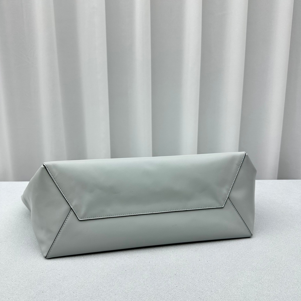 Miu Miu IVY Bag 38 cm