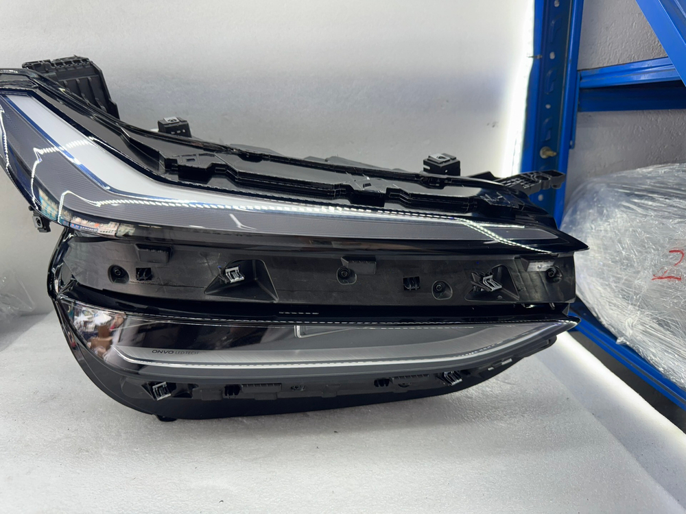 Блок фары (передний) для Leapmotor L60, LED, оригинал,