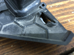 Кронштейн решетки радиатора Polo 6 20-нв Б/У Оригинал 6N5807985