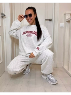 Спортивный костюм женский